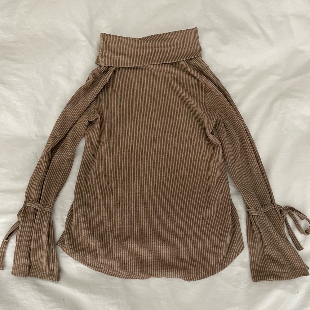 Anthropologie - Tan Sweater, size xxs